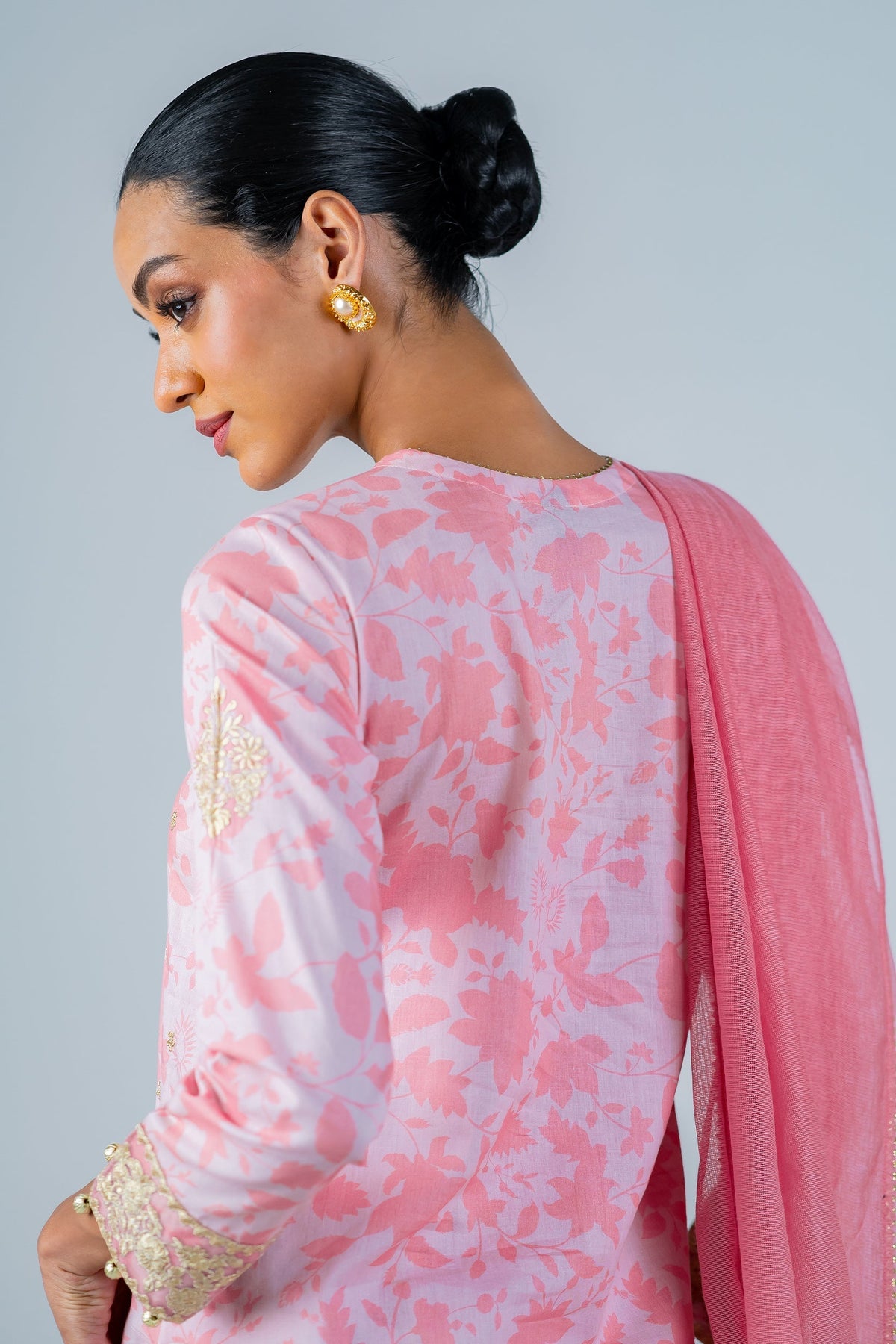 Pink Carnation 3 piece