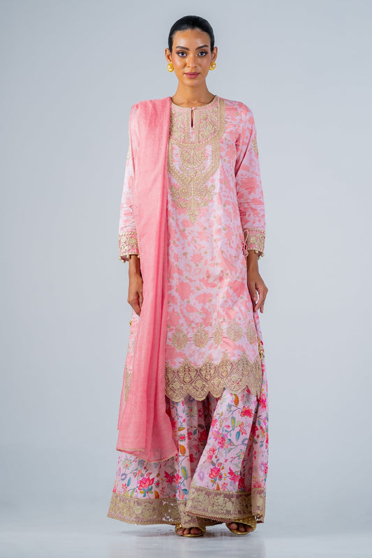 Pink Carnation 3 piece